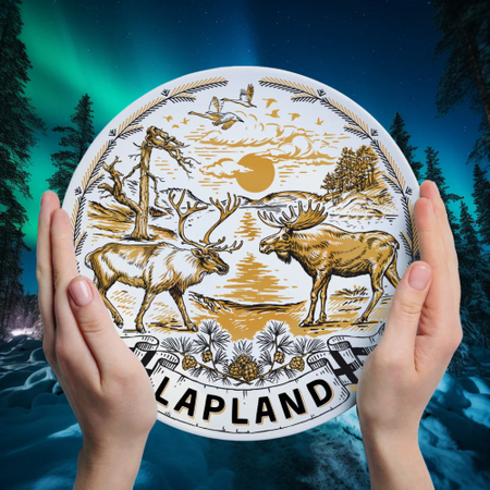 Talerz Lapland. Złoty styl wiszący talerz porcelanowy 20cm Ren i Łoś dekoracyjna pamiątka z drewnianym stojakiem Souvenir z Laponii Finlandia FIN-MT-012